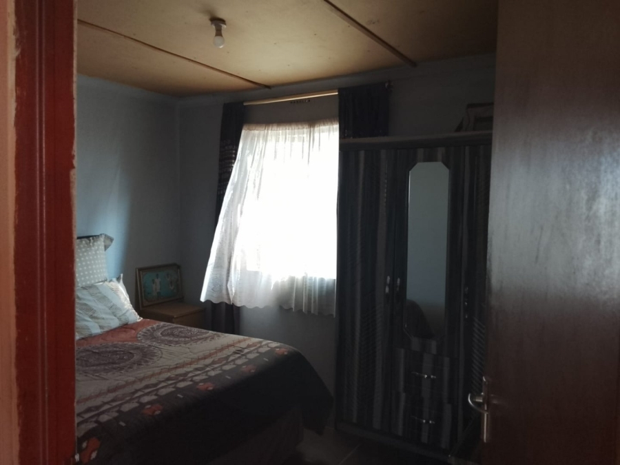  Bedroom Property for Sale in Umrhabulo Triangle Western Cape